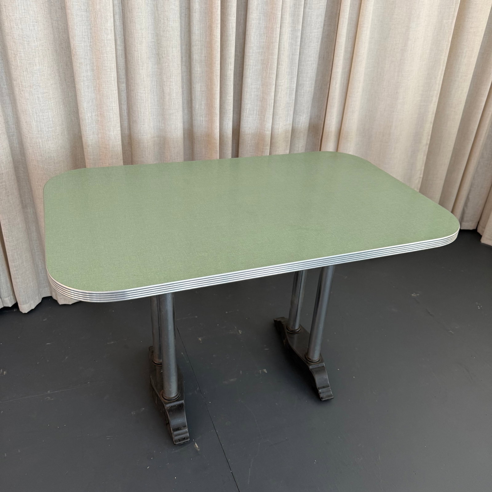 Mid 20th Century Art Deco Revival Sage Green Dinette Pedestal Dining Table - 7