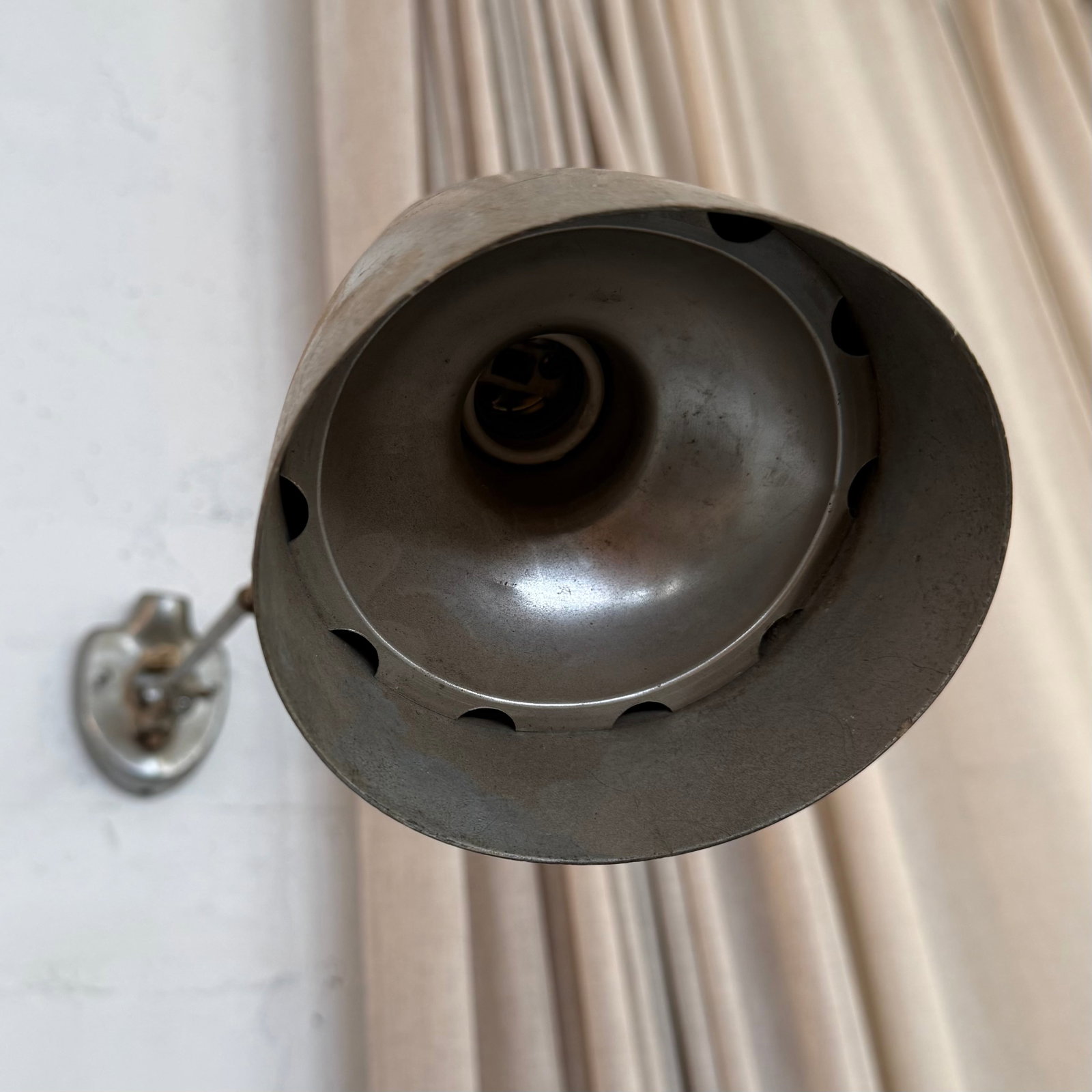 1950s Industrial Mid-Century Articulating Task Lamp Wall Sconce - 8