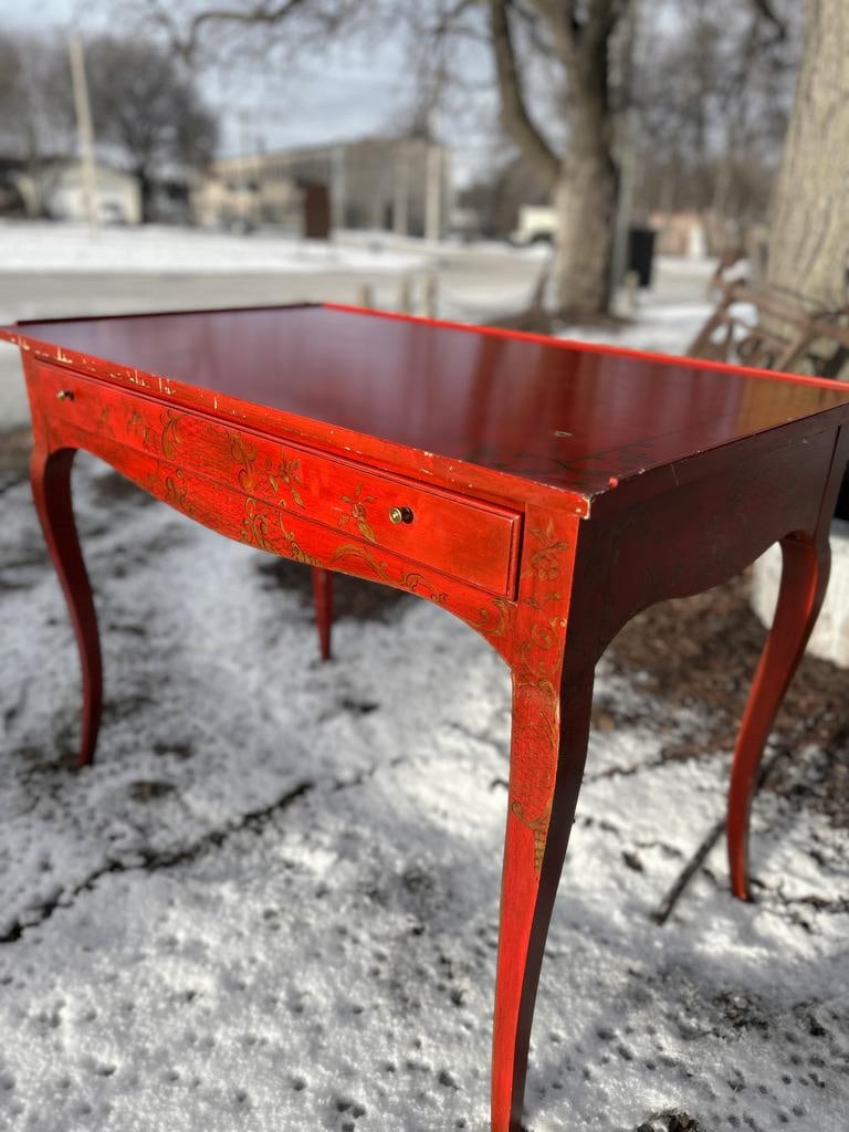 Vintage Chinoiserie Crimson Writing Desk – Hollywood Regency / Postmodern Eclectic - 4