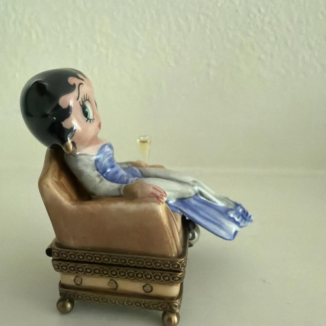 Rare Vintage Chanille Limoges Trinket Box Betty Boop In Armchair with Champagne Glass & Small Dog "P - 4