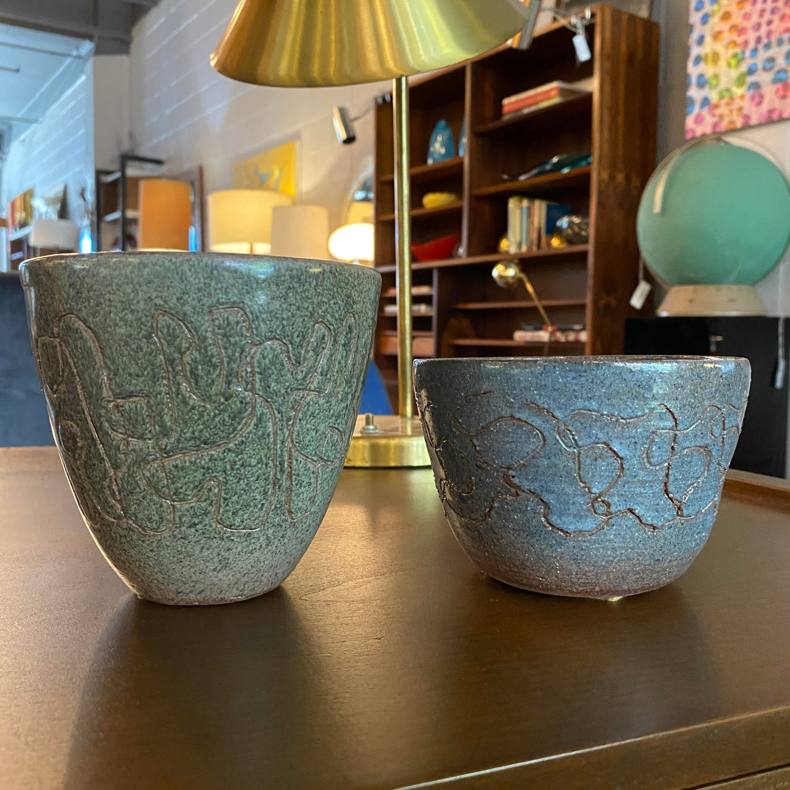 Set of 2 20thC. Mid-Century Modern Primitive Incised Art Pottery Bowls - 3