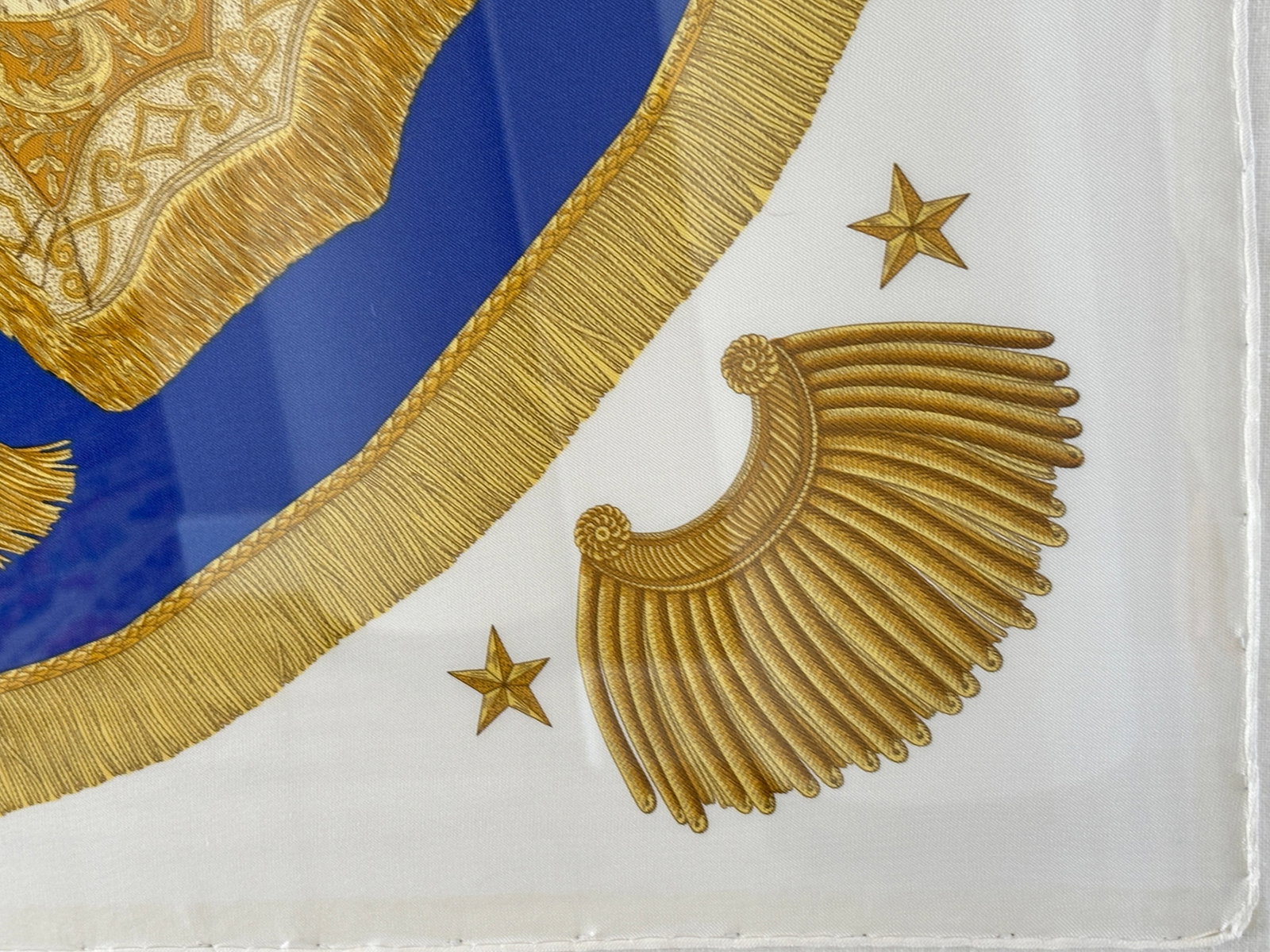 Hermès Poste Et Cavalerie Silk Scarf in Museum Acrylic Box, 1986 - 16