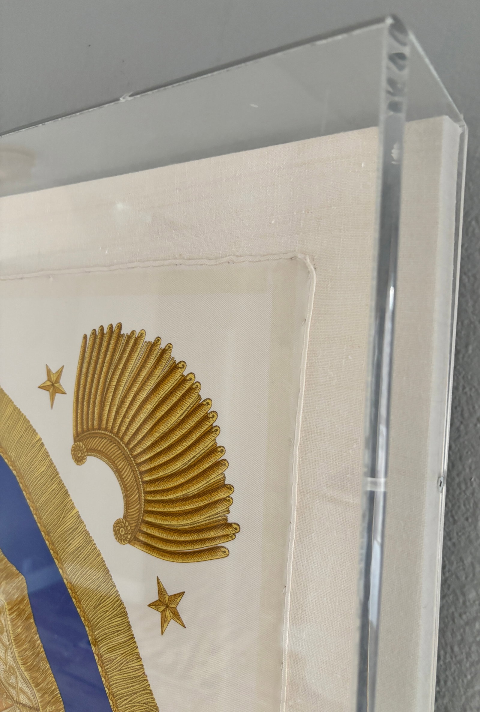 Hermès Poste Et Cavalerie Silk Scarf in Museum Acrylic Box, 1986 - 7
