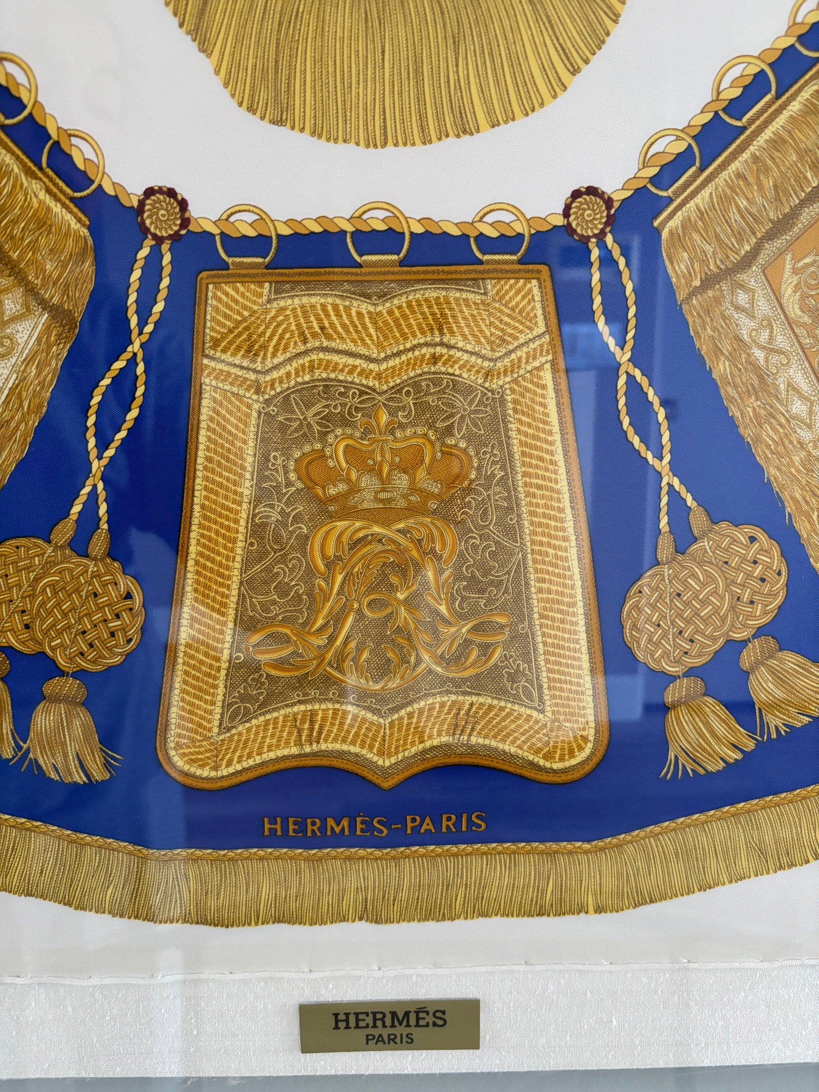 Hermès Poste Et Cavalerie Silk Scarf in Museum Acrylic Box, 1986 - 9