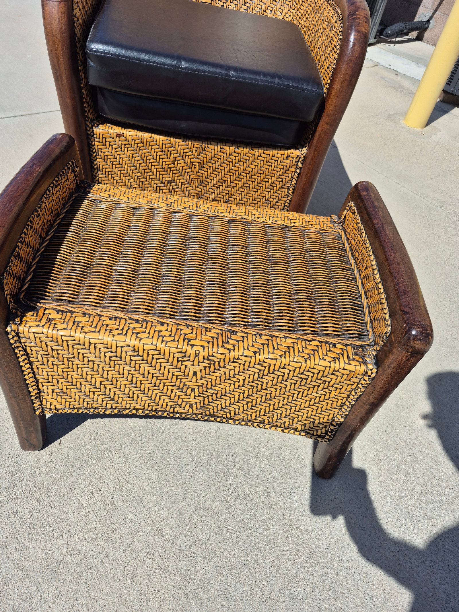Vintage 1950s French Style Rattan and Wicker Club Chair With Matching Footrest - 3