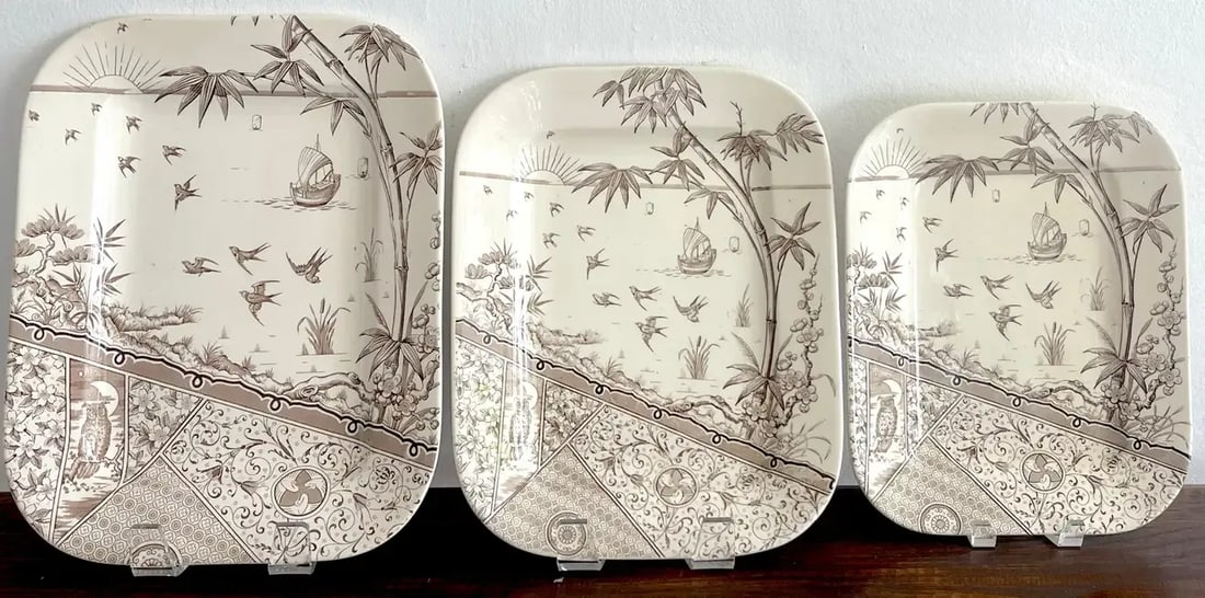 19th Century Melbourne' Graduating Aesthetic Movement Brown & White Ironstone - Set of 3 - 6