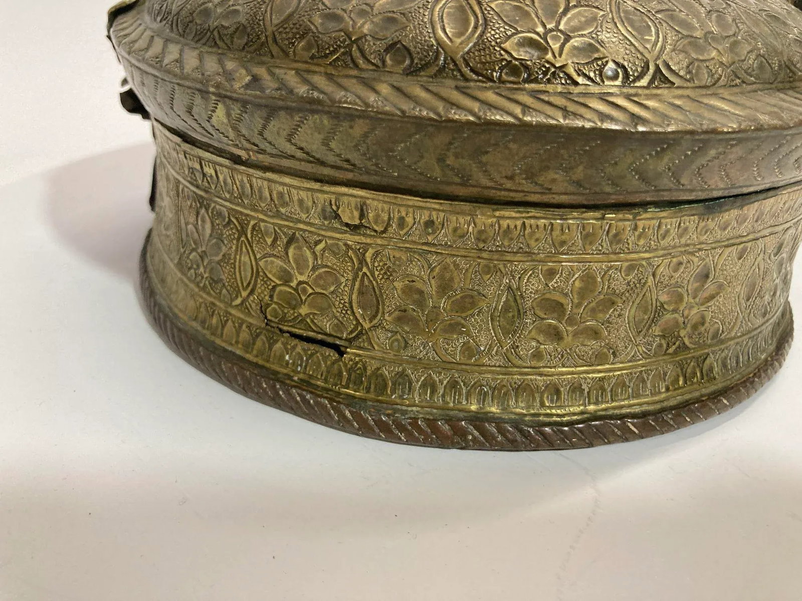 Asian Antique Brass Betel Nut Pandan Box With Lid, Northern India 19th C. - 10