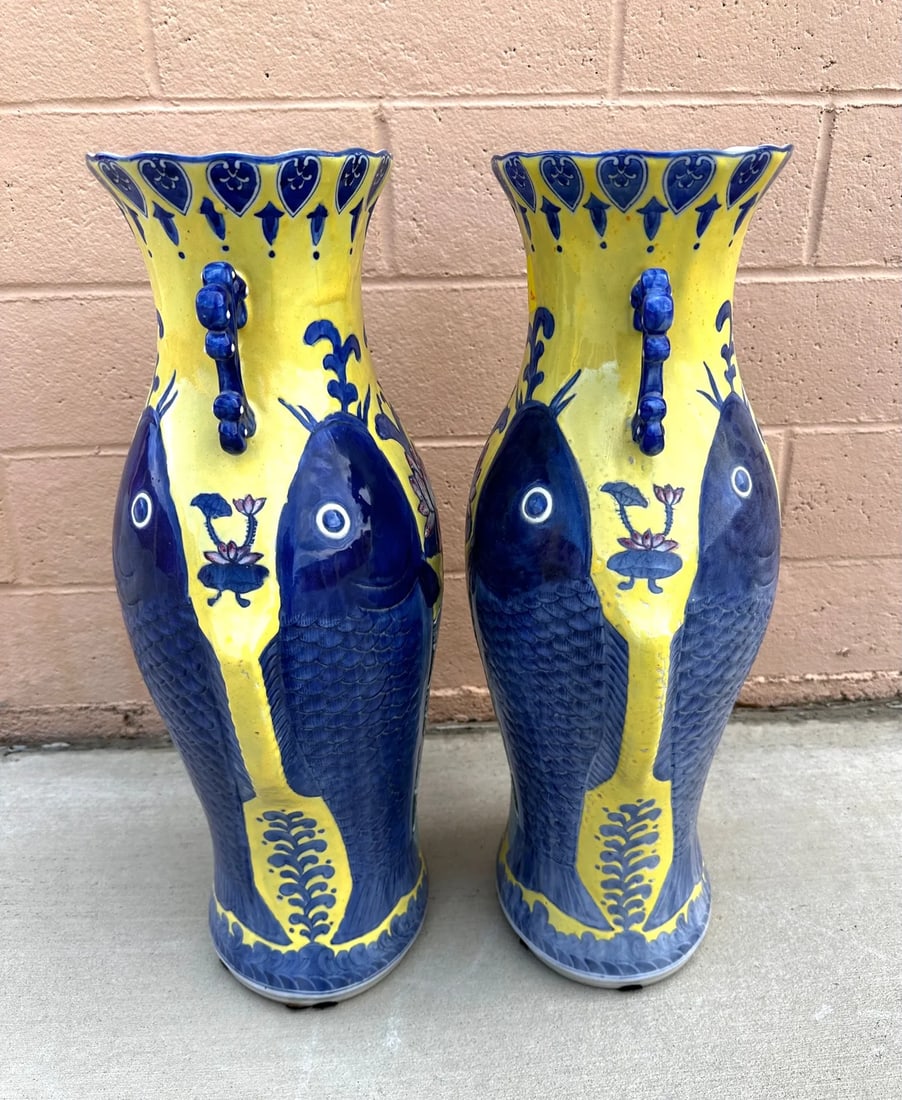 Blue & Yellow Koi Fish Jiaqing Vase-A Pair - 2