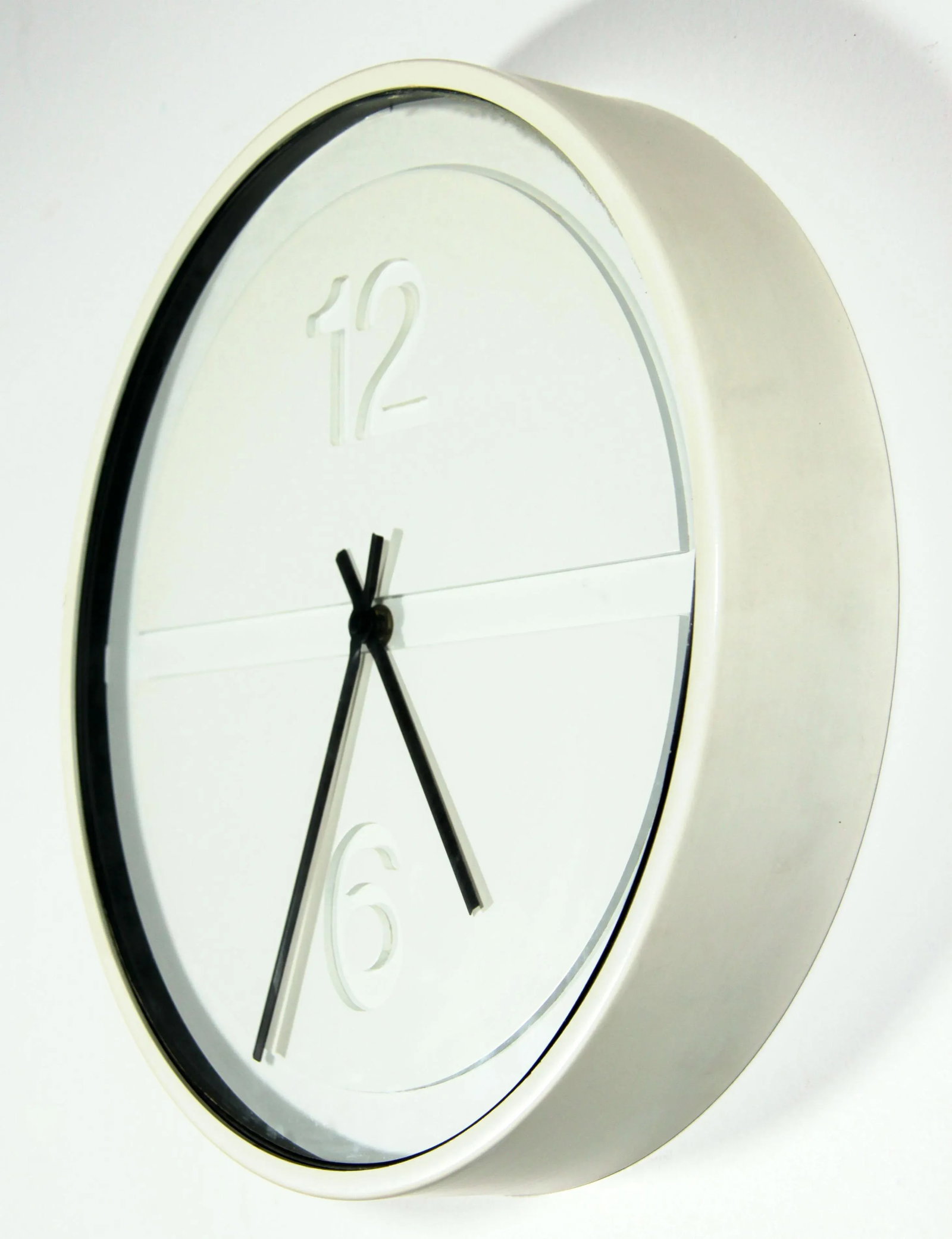 Mid Century Modern Howard Miller White Pill Wall Clock by George Nelson - 2