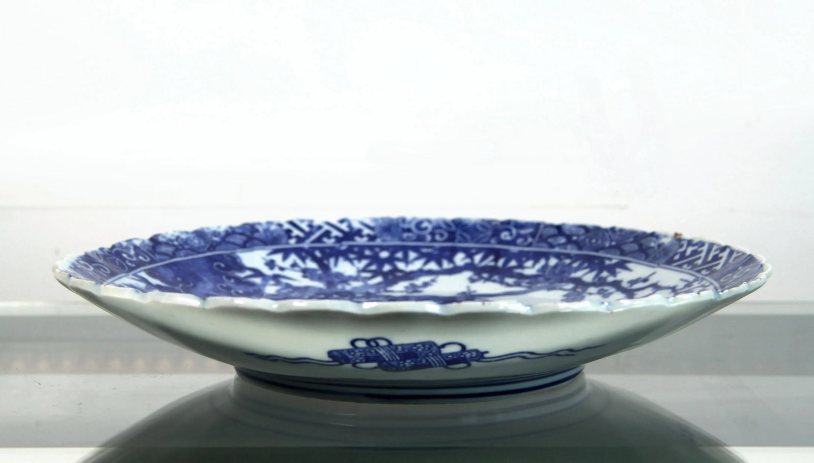 Antique Late 19th Century Meiji Period Japanese Blue & White Porcelain Charger - 3