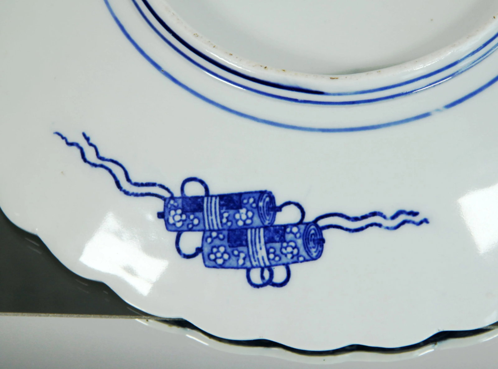Antique Late 19th Century Meiji Period Japanese Blue & White Porcelain Charger - 7