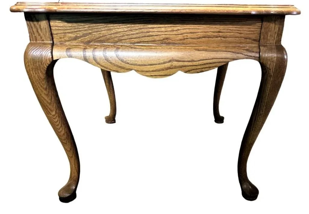 Vintage Thomasville Solid Oak Queen Anne Lamp Table - Late 20th Century - 2