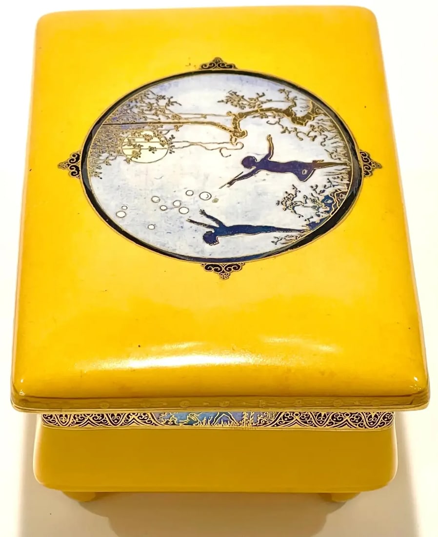 Early 20th Century Art Deco Carltonware Luster Moonlight Frolicking Pixie Table Box, for Dunhill - 9