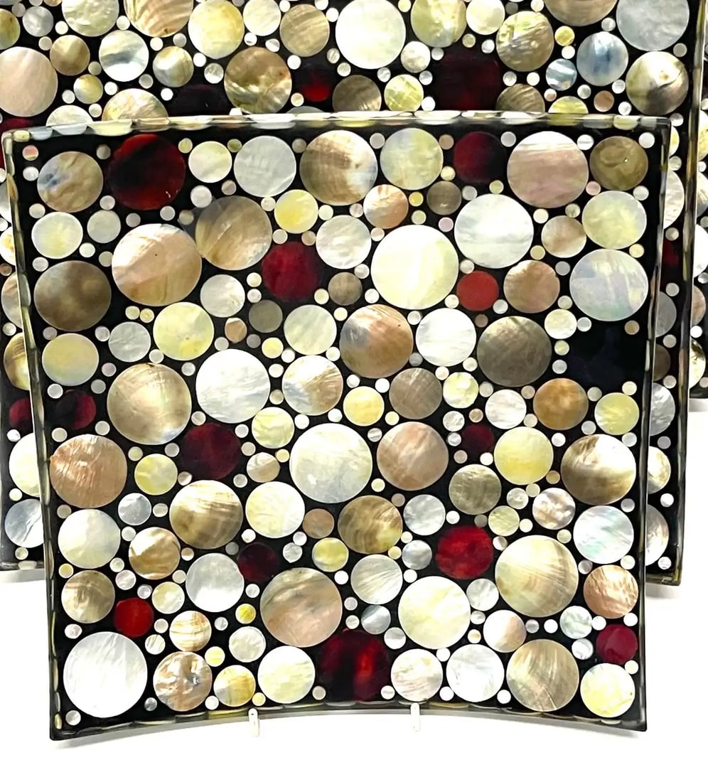Late 20th Century Colorful Graduated Inlaid Shell 'Dots Obsession' Pattern Concave Trays - Set of 3 - 7