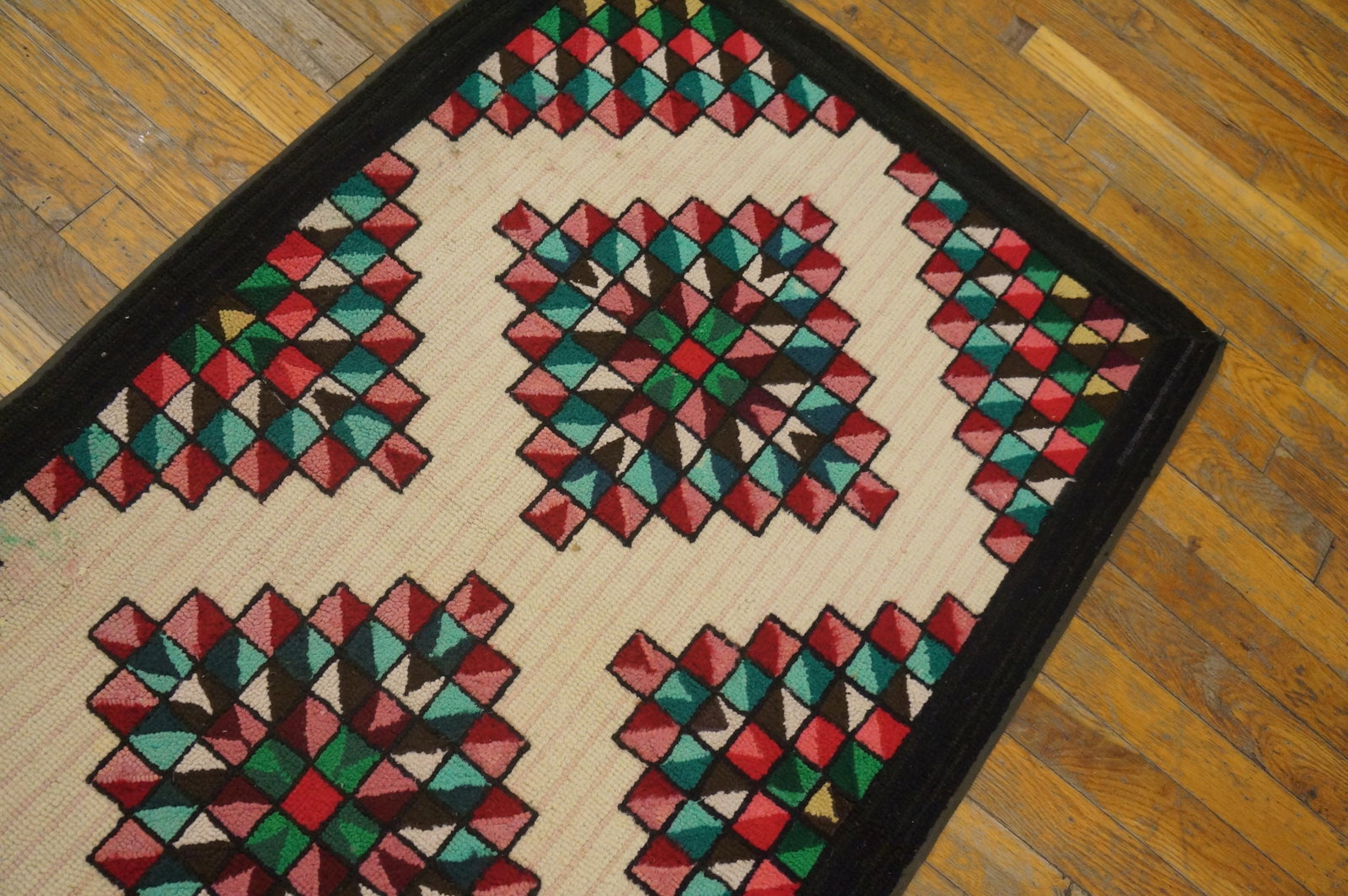 1930s Multicolor Diamond Antique American Hooked Rug Hand Knotted 2'4"x 3'8" Wool Carpet - 3