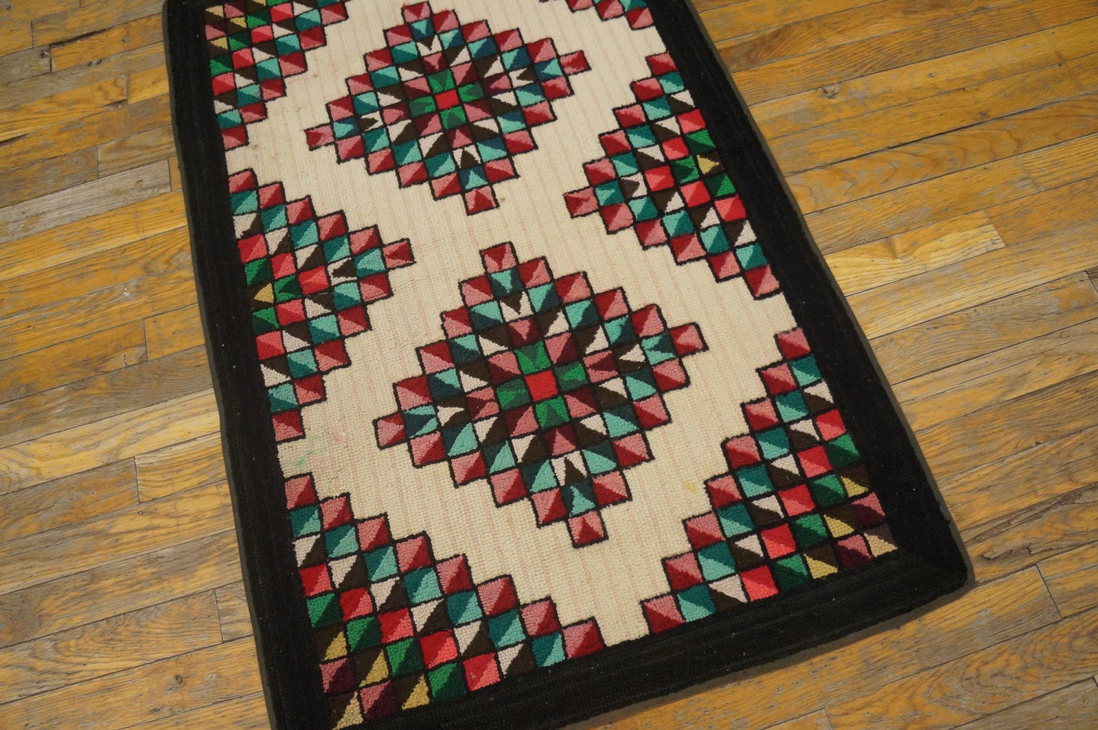 1930s Multicolor Diamond Antique American Hooked Rug Hand Knotted 2'4"x 3'8" Wool Carpet - 4