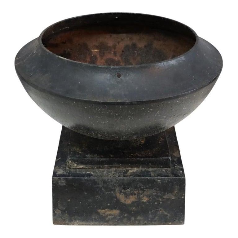 Antique Fiske School Cast Iron Garden Urn C1900 - 2