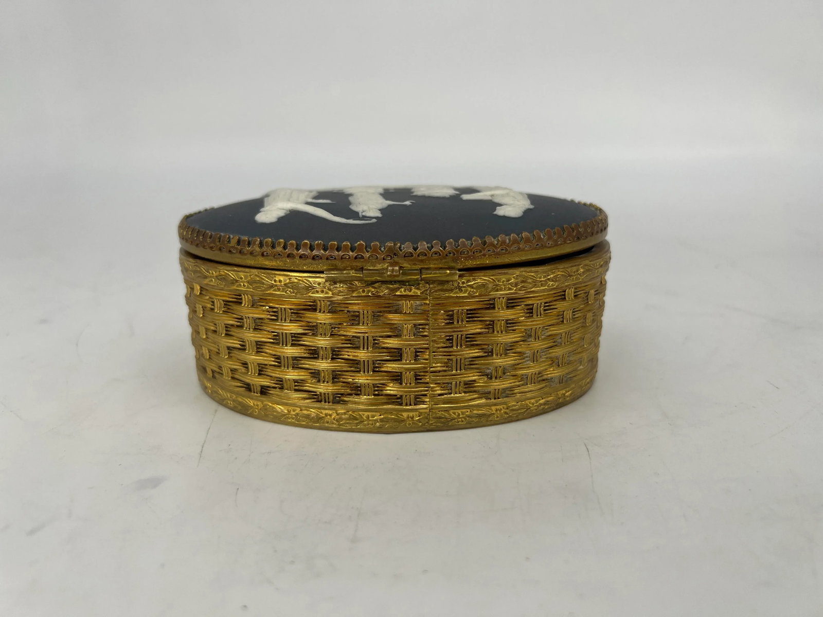 Antique Continental Basalt & Brass Basketweave Box - Possibly Wedgwood - 6