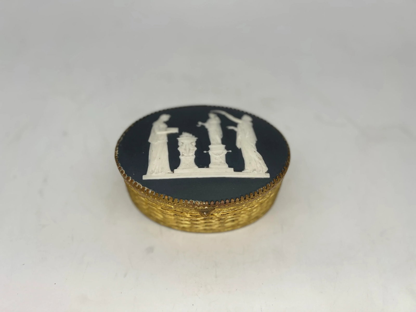 Antique Continental Basalt & Brass Basketweave Box - Possibly Wedgwood - 7