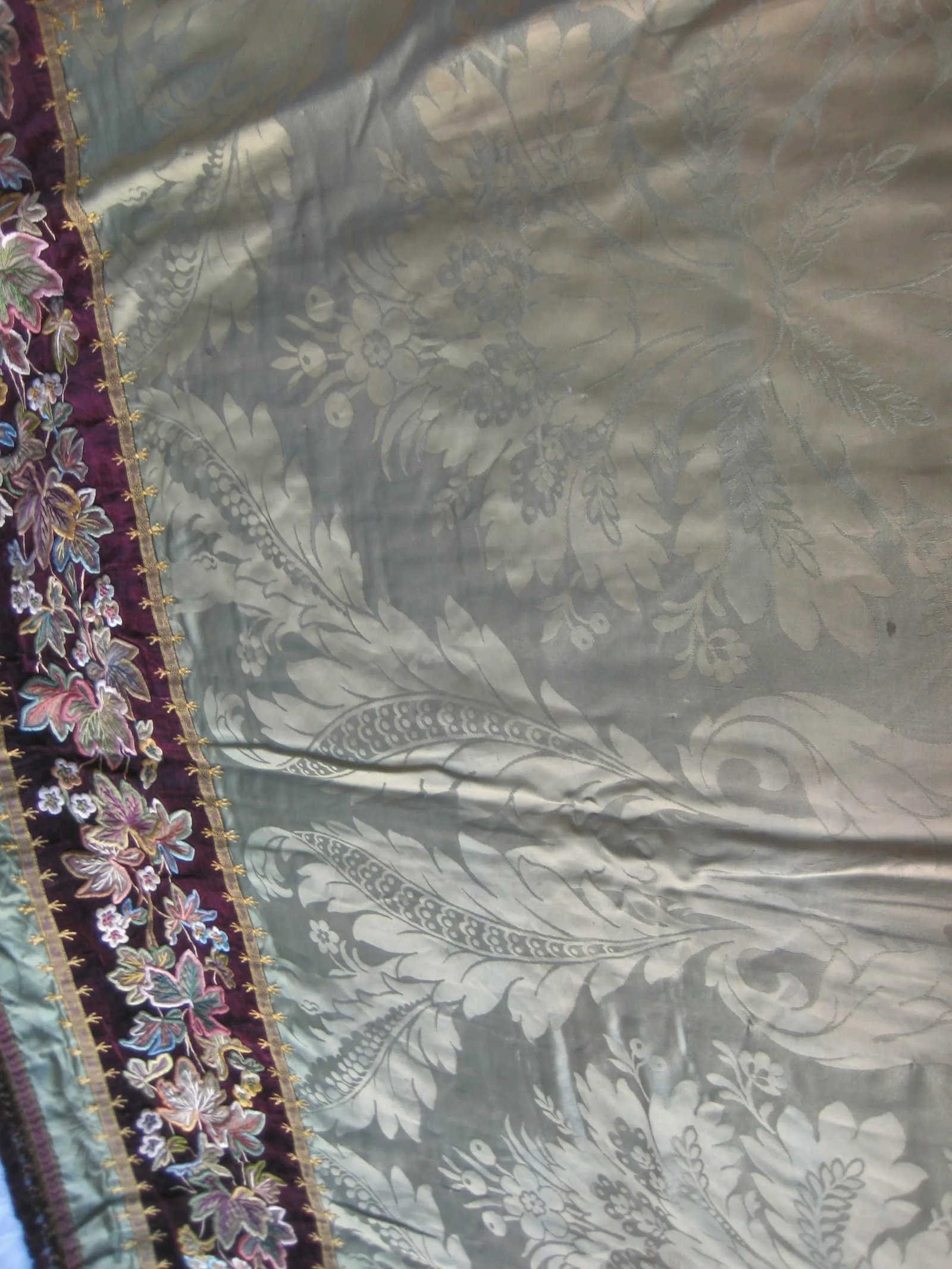 Large Late 19th Century Silk Embroidered Tablecloth Napoleon III - 8