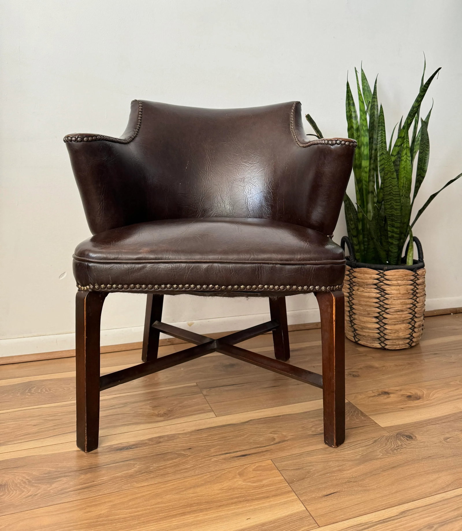 Vintage Leather Upholstered Tub Club Chair - 3