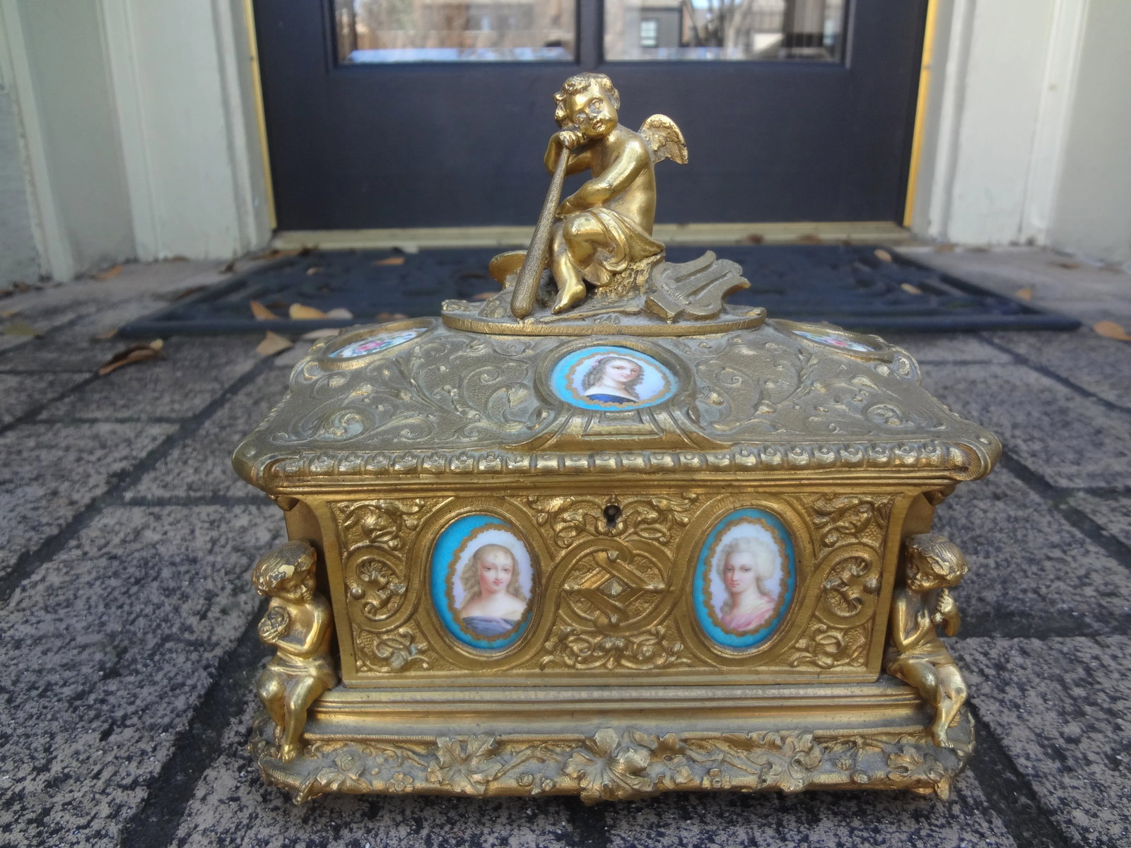 19th Century French Louis XV Style Bronze Box - 2
