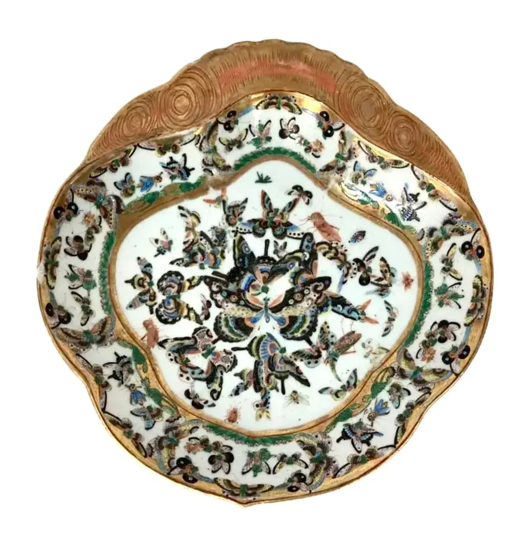 Pair of Antique Chinese Export Porcelain Butterfly Serving/Shrimp Dish - 6