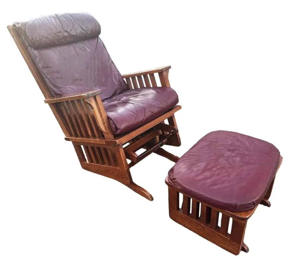 Arts & Crafts Quarter Sawn Oak Glider Rocker and Ottoman Set - Vintage Late 20th Century - 2