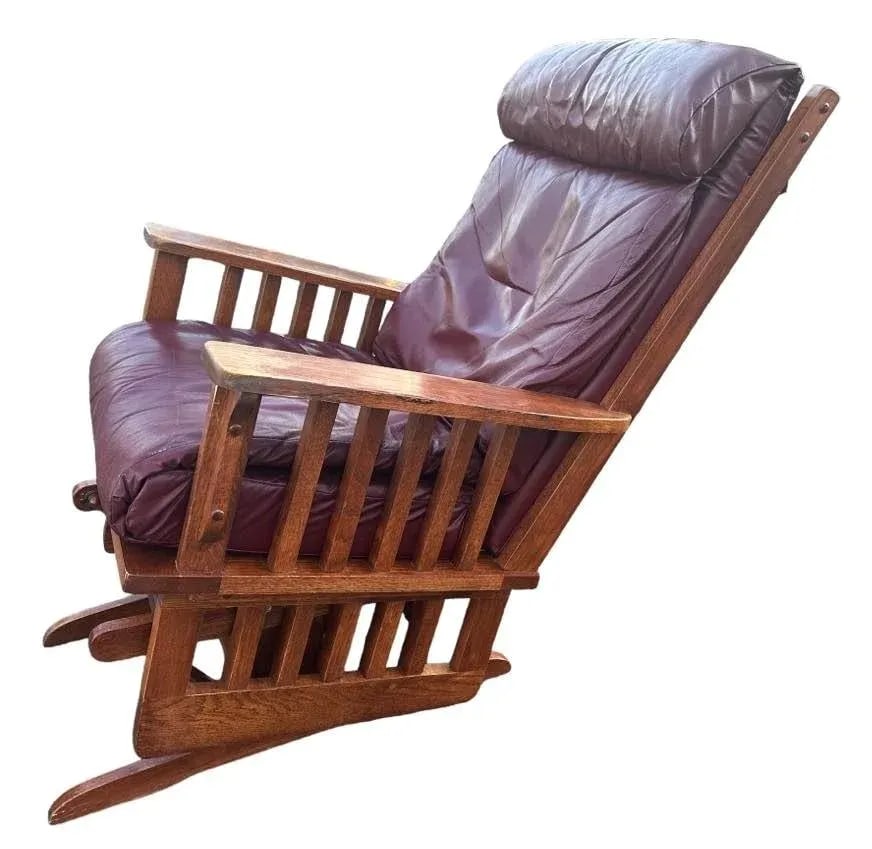 Arts & Crafts Quarter Sawn Oak Glider Rocker and Ottoman Set - Vintage Late 20th Century - 3