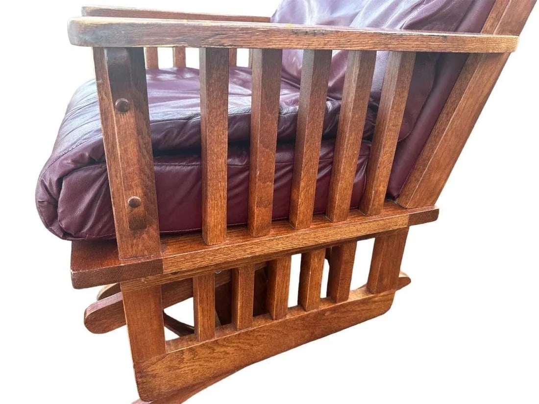 Arts & Crafts Quarter Sawn Oak Glider Rocker and Ottoman Set - Vintage Late 20th Century - 4
