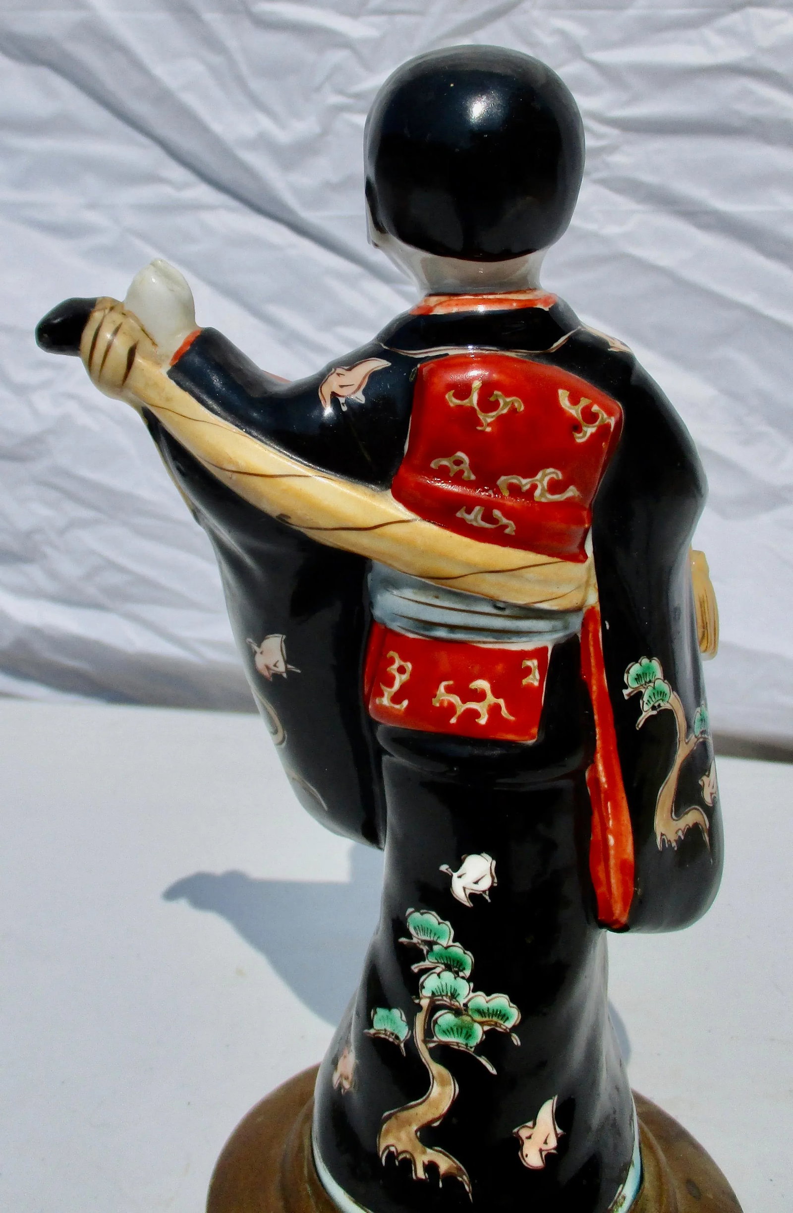 1900s Japanese Kutani Porcelain Musician - 4