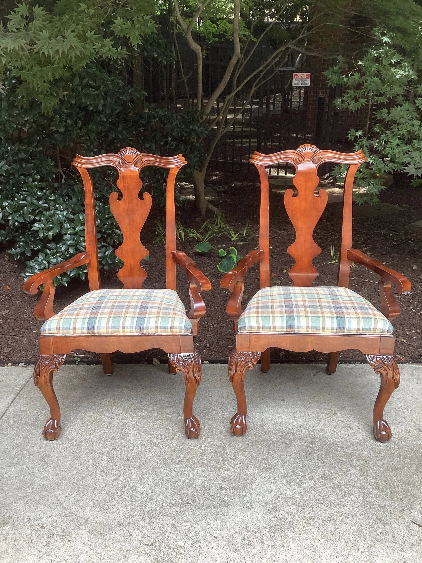 1990s Pair of Century Furniture Company Chinese Chippendale Armchairs With Madras Upholstered Seats - 5