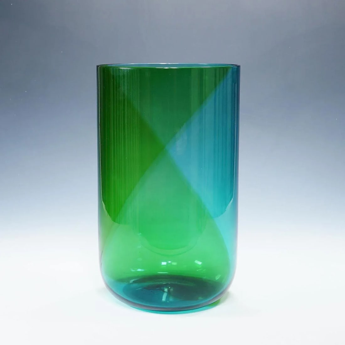 Large Venini Vase 'Coreano', Designed by Tapio Wirkkala in 1966 - 2