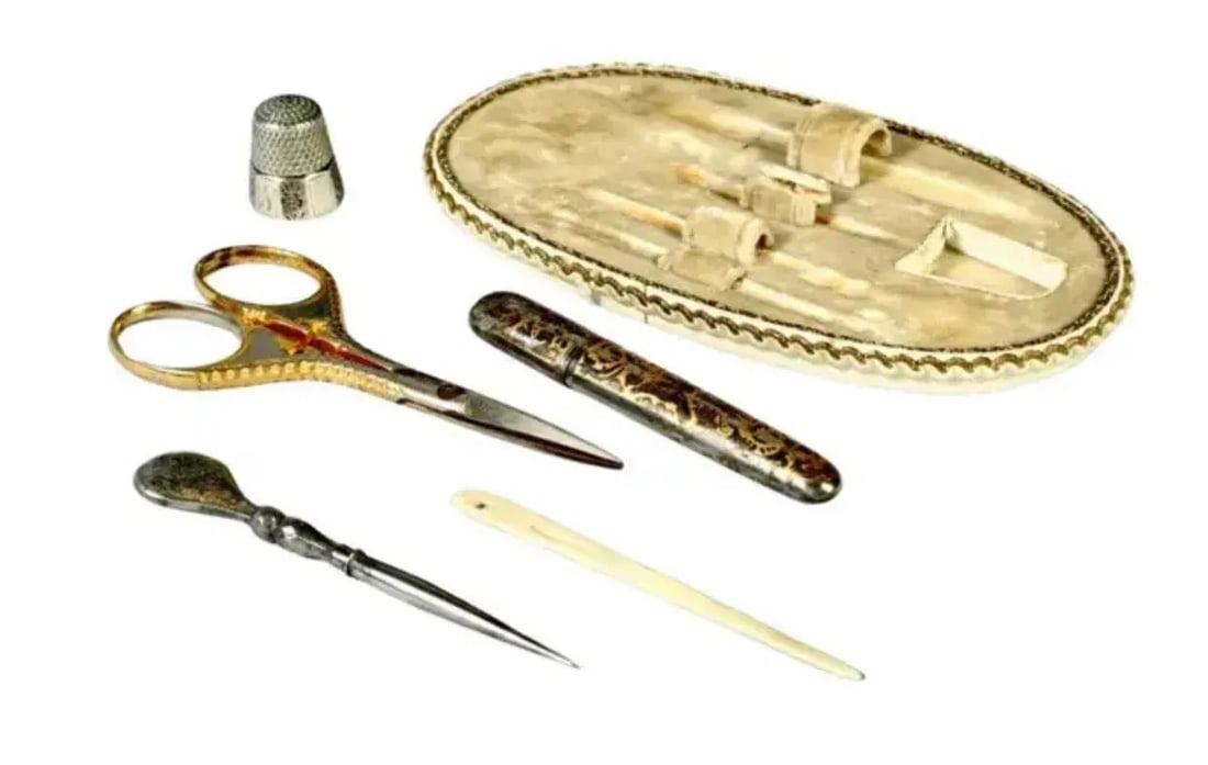 19th Century French Boulle Sewing Scent Necessaire Box - 10