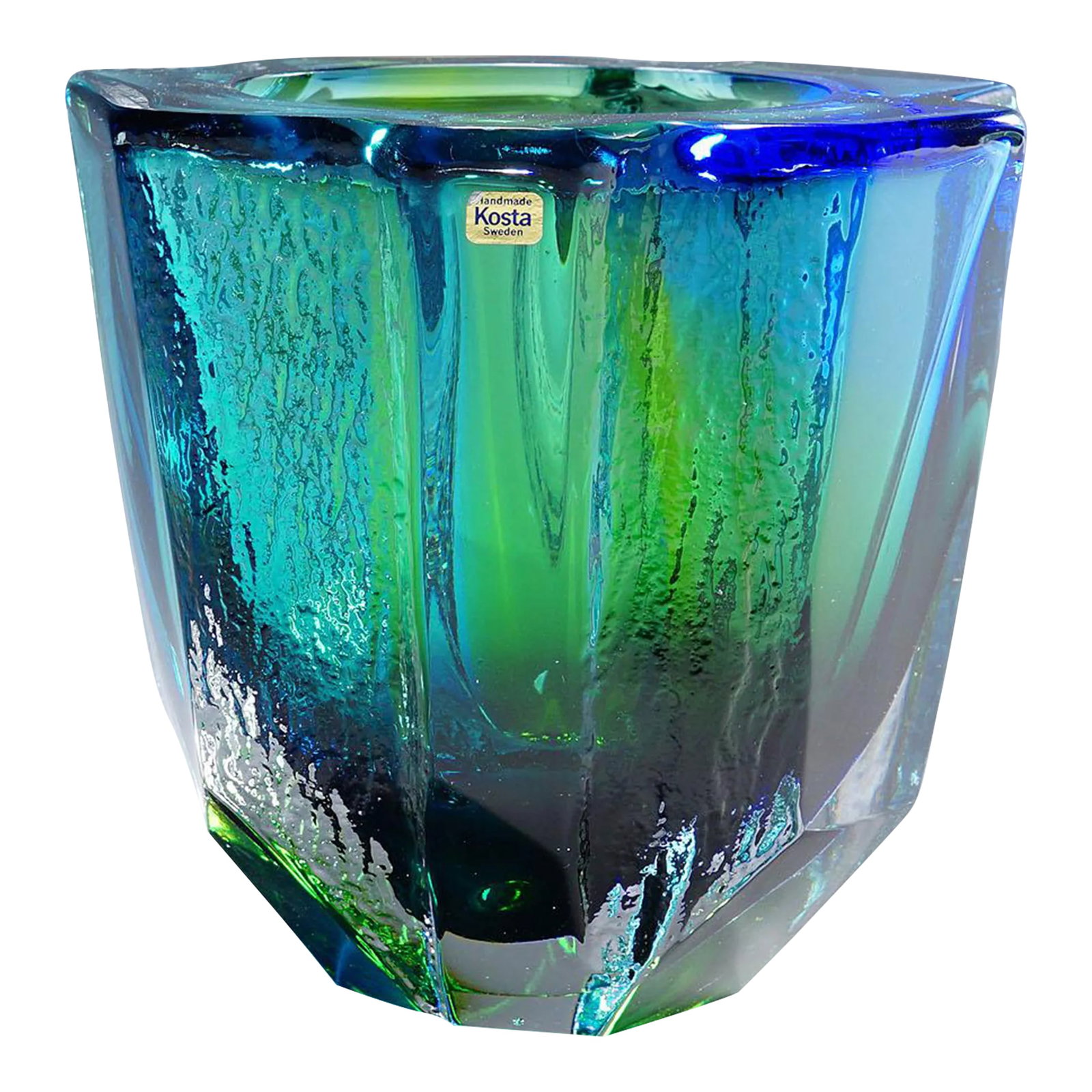 Vintage Crystal Art Glass Vase by Goeran Waerff for Kosta 1970s: Vintage Crystal Art Glass Vase by Goeran Waerff for Kosta 1970s A vintage art glass vase designed by Goeran Waerff and manufactured by Kosta Glasbruk ca. 1970s. Made of thick handblown crystal glass w