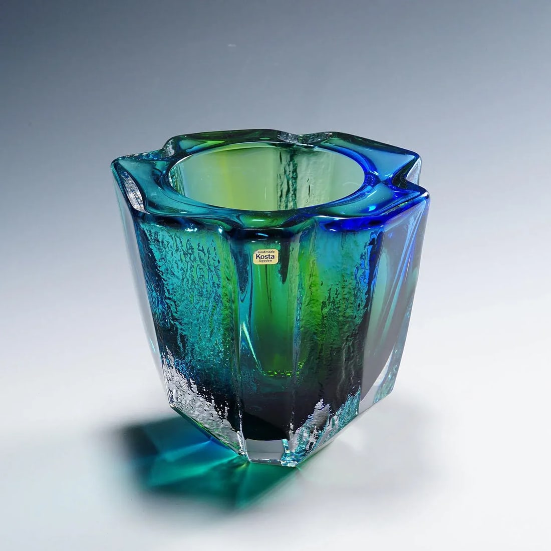 Vintage Crystal Art Glass Vase by Goeran Waerff for Kosta 1970s - 2