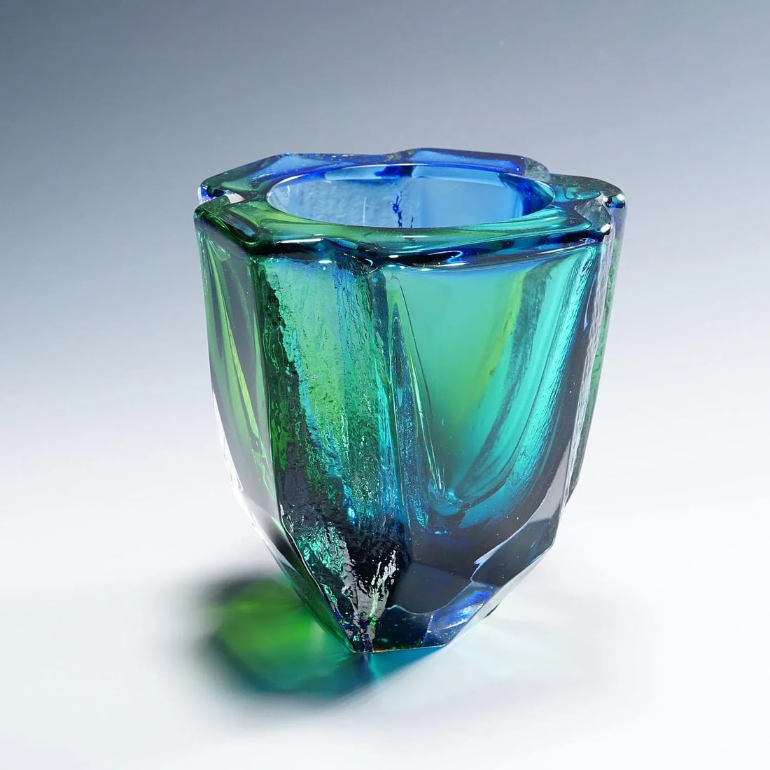 Vintage Crystal Art Glass Vase by Goeran Waerff for Kosta 1970s - 4