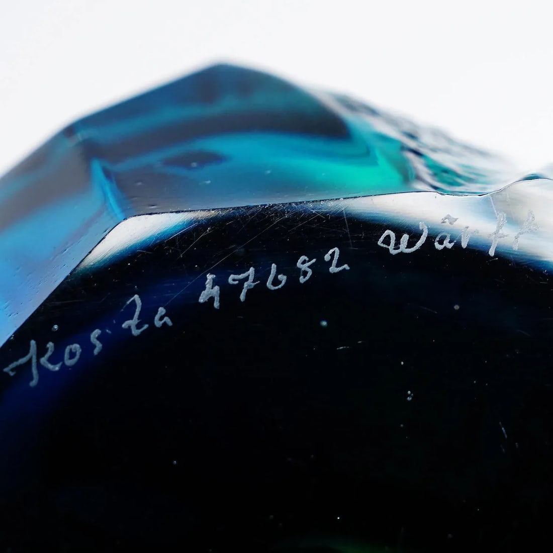 Vintage Crystal Art Glass Vase by Goeran Waerff for Kosta 1970s - 7