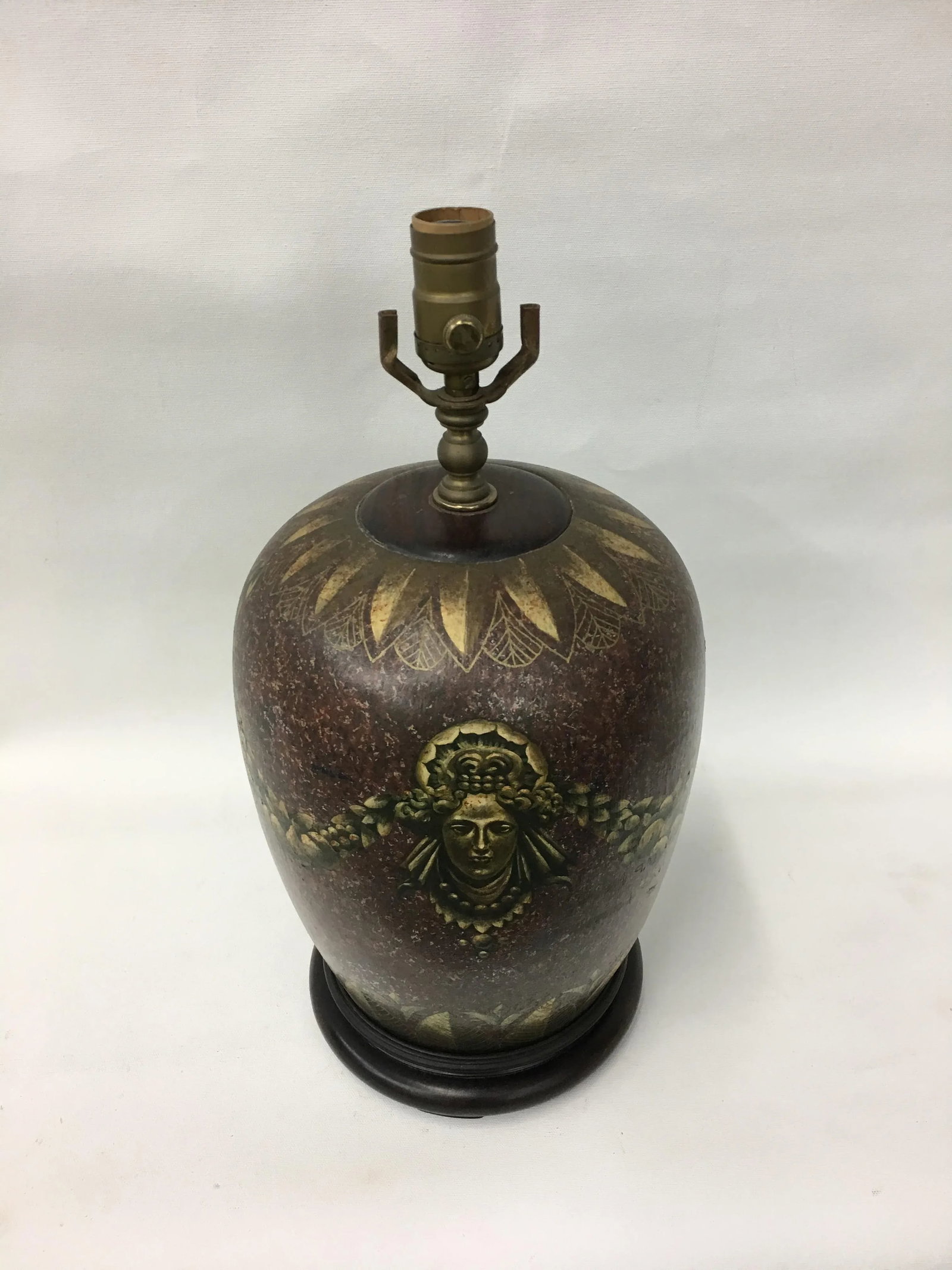 1980s Art Deco Hand Painted Porcelain Table Lamp - 2