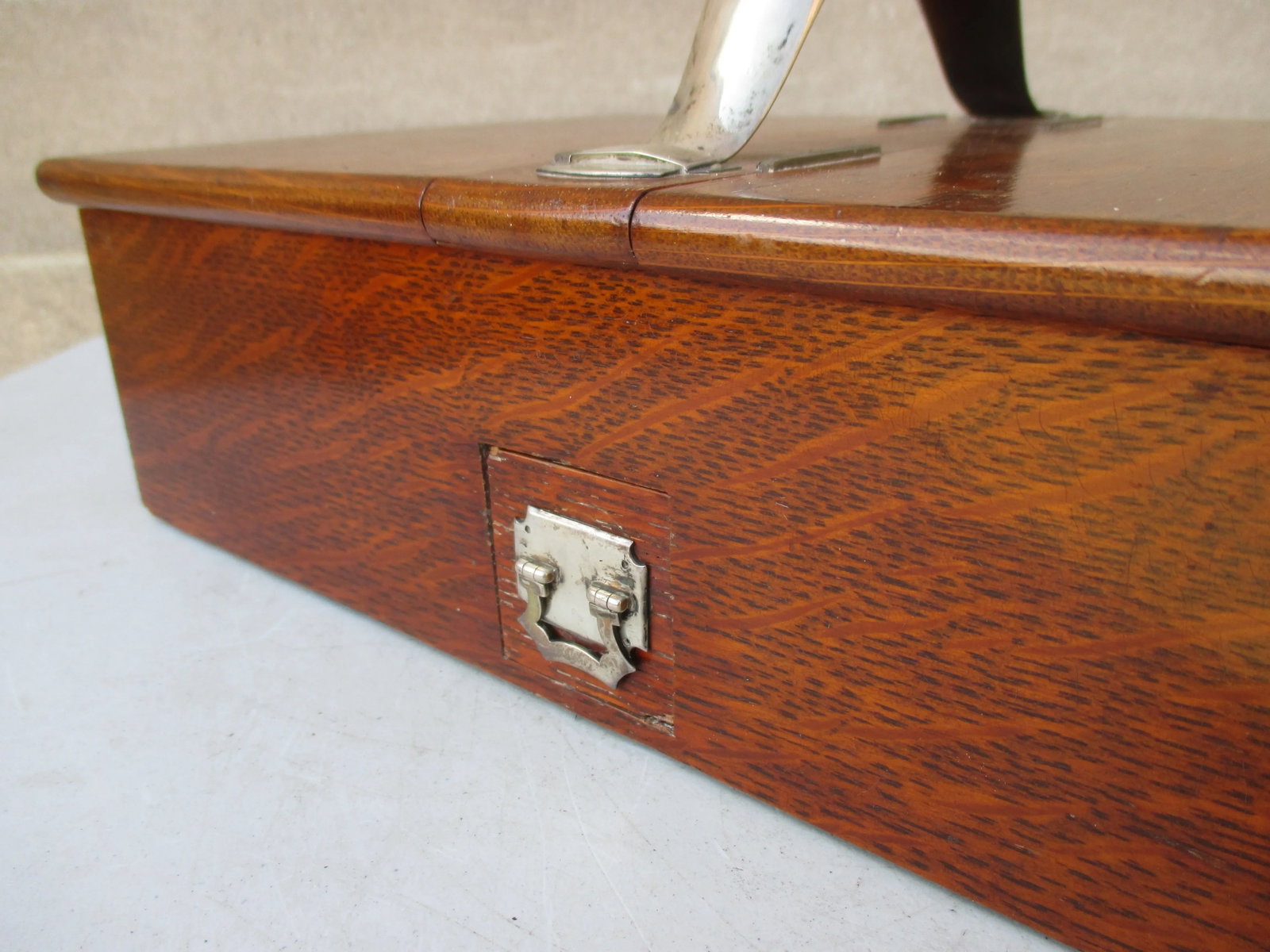 Cask Box by Mappin & Webb Sterling Silver and Oak Dated 1904 - 2
