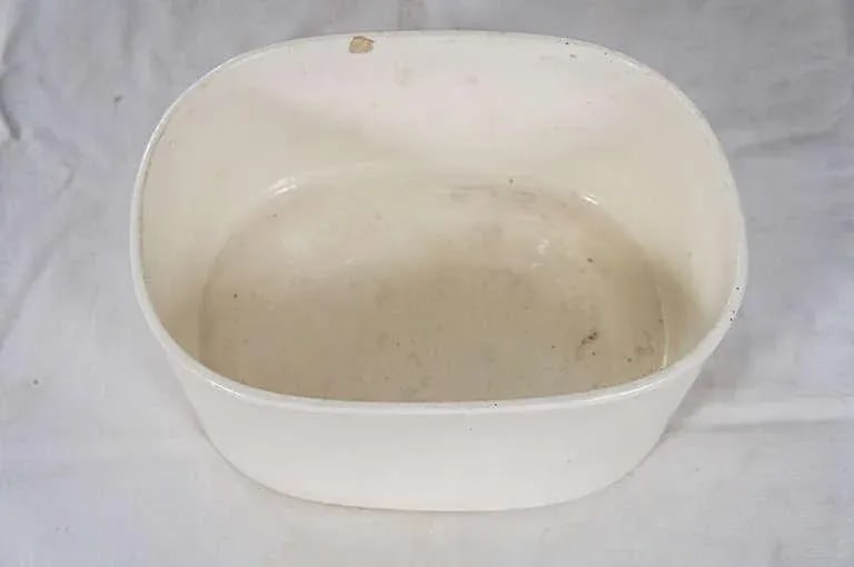 Three Ivory-Glazed Pottery Articles - 9