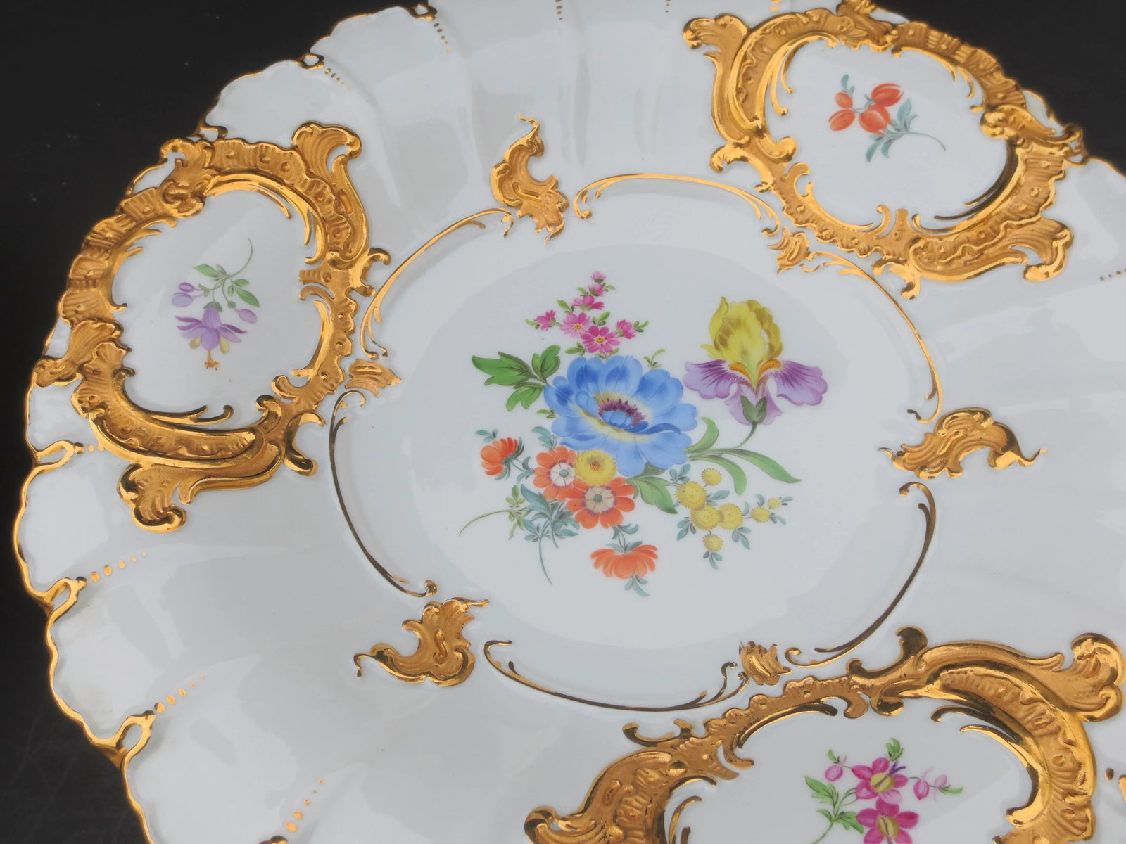 Vintage Meissen Serving Platters - a Pair of 2 - 3
