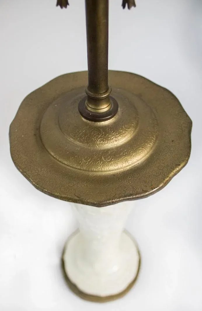 1940s Vintage White Porcelain and Brass Lenox Lamp - 3