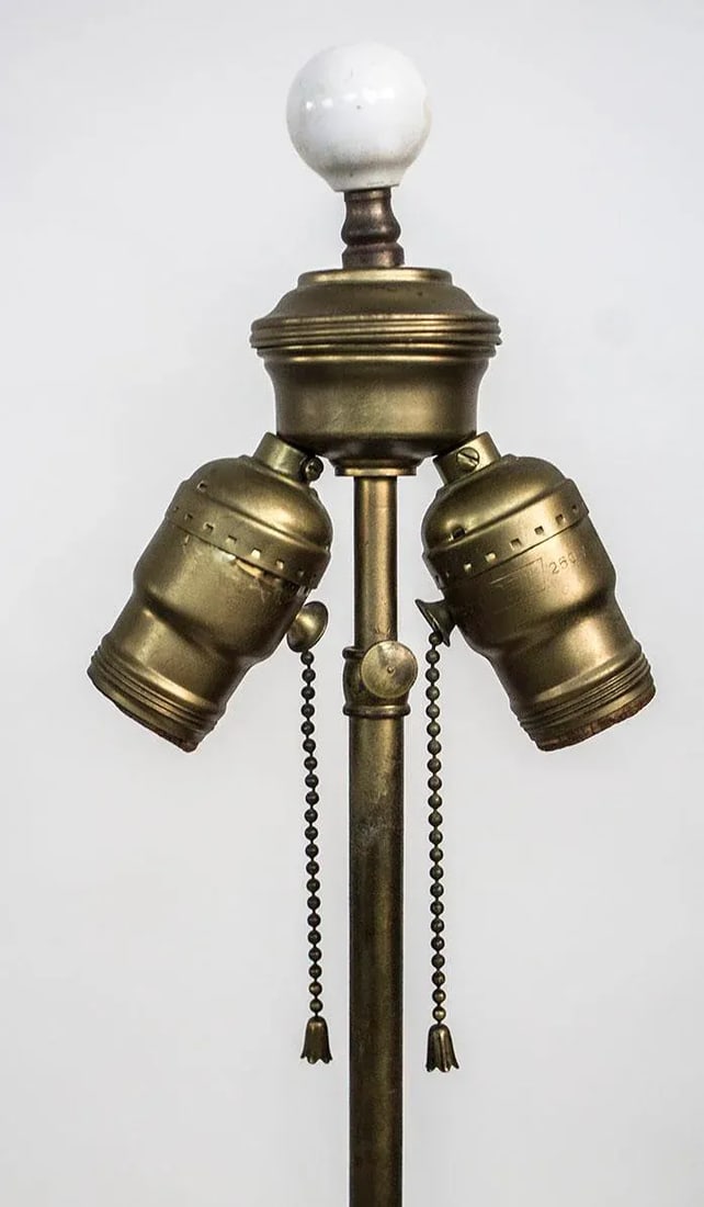 1940s Vintage White Porcelain and Brass Lenox Lamp - 5