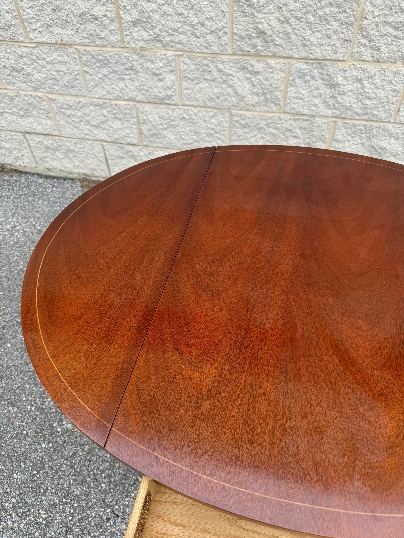 Pembroke Dropleaf Table American Masterpiece by Hickory - 6