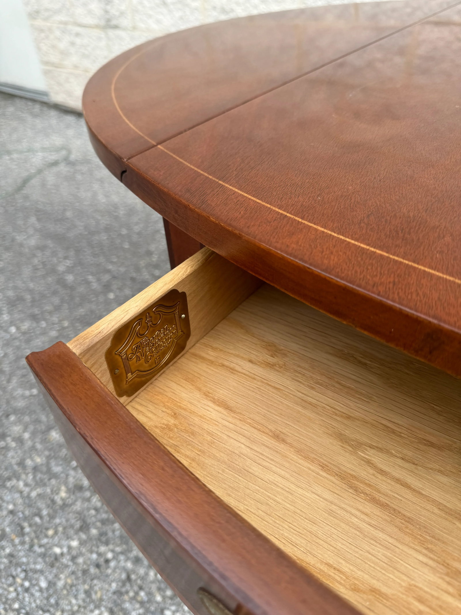 Pembroke Dropleaf Table American Masterpiece by Hickory - 7