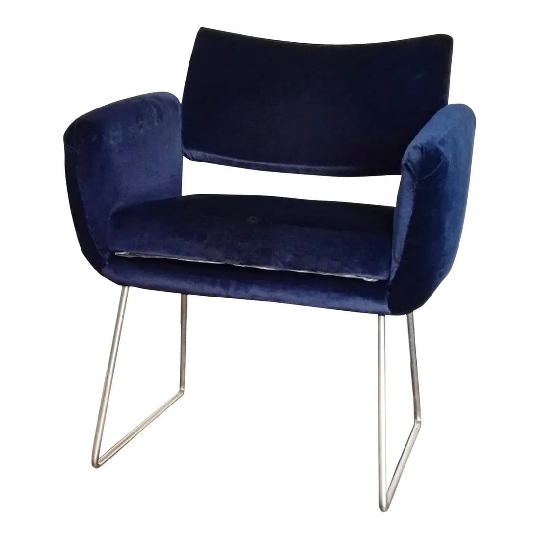 Pair of French Midcentury Modern Blue Velvet 760 Chairs by Joseph Andre Motte - 4
