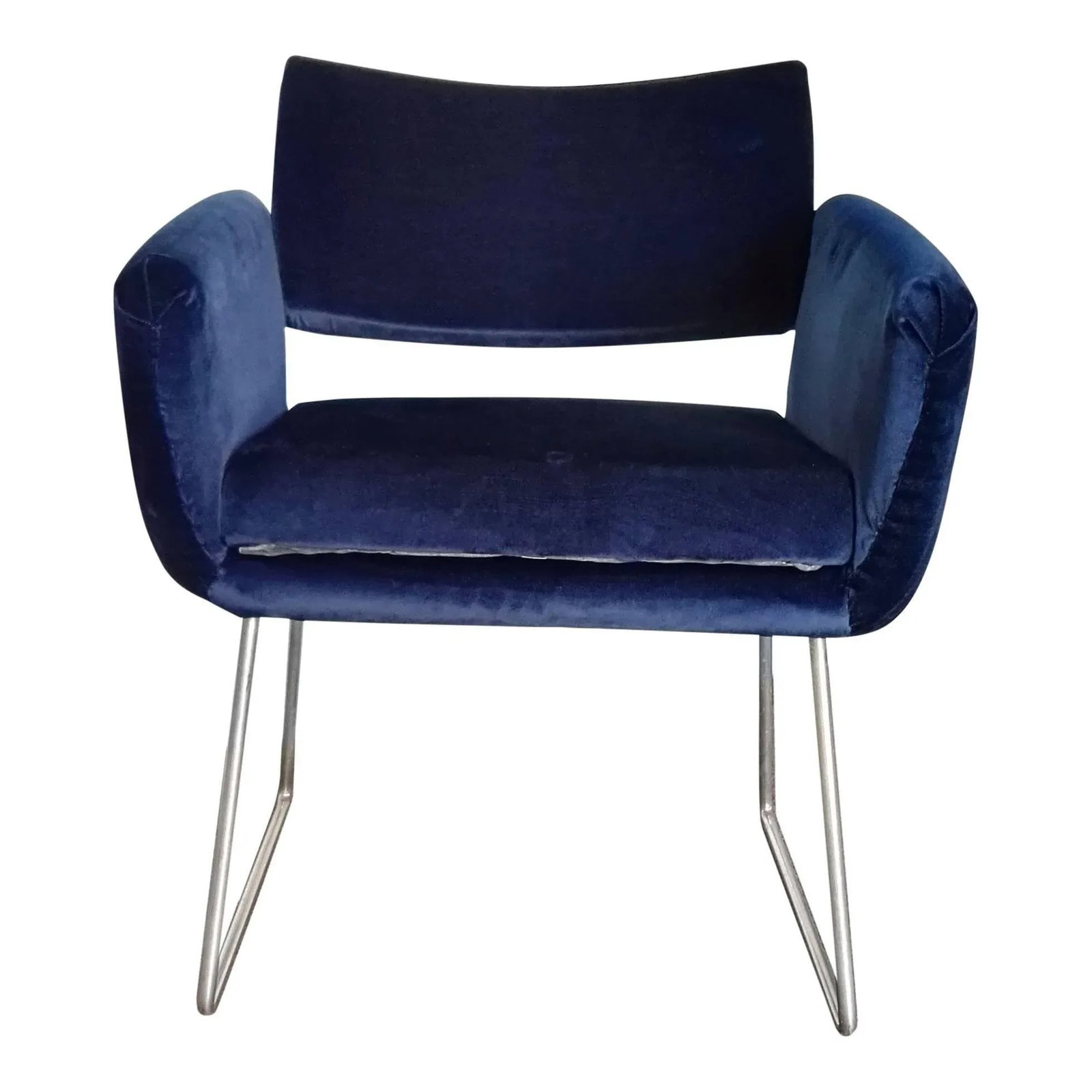 Pair of French Midcentury Modern Blue Velvet 760 Chairs by Joseph Andre Motte - 5
