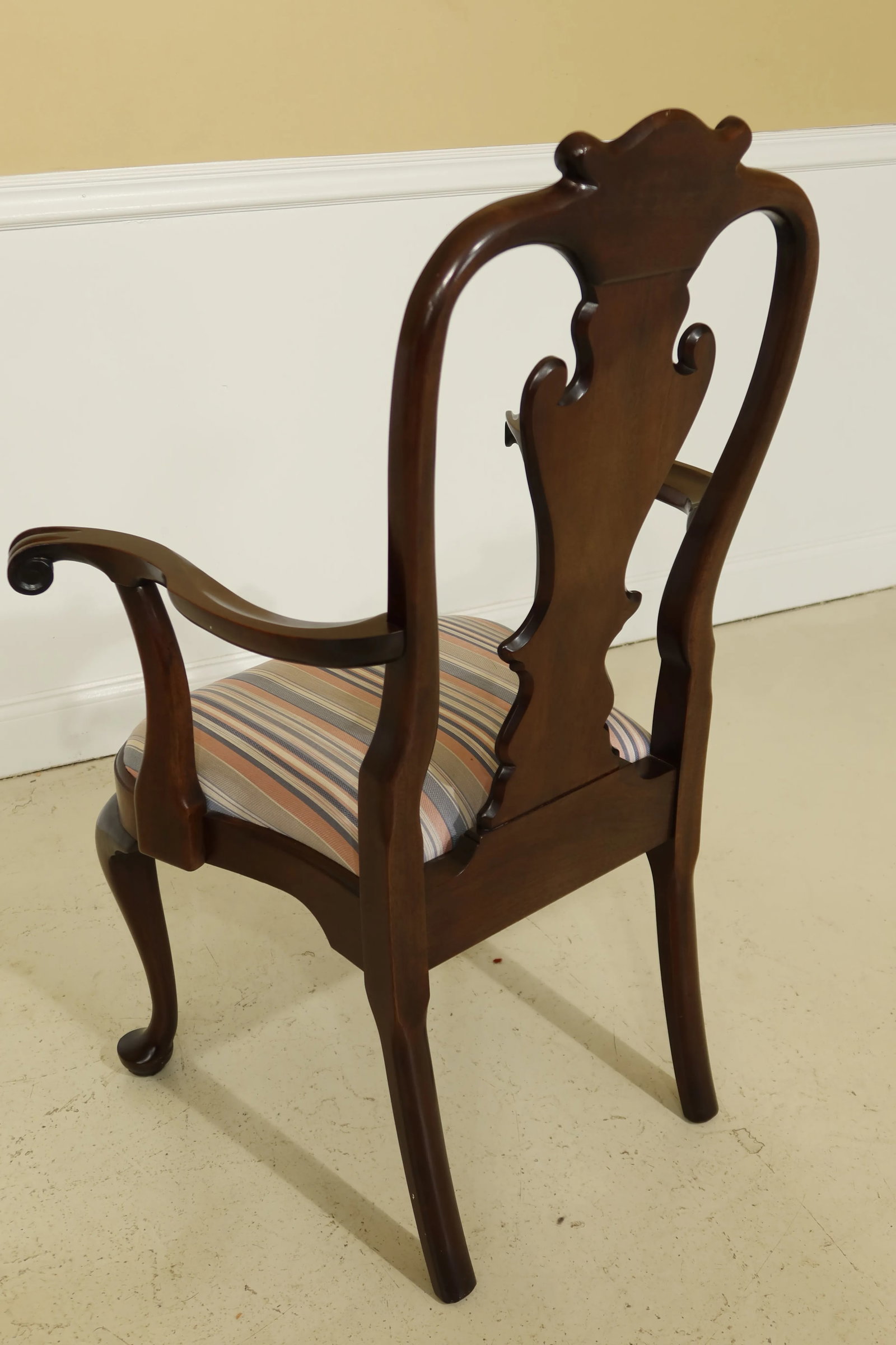 Set of 8 Stickley Mahogany Philadelphia Queen Anne Style Dining Room Chairs - 6