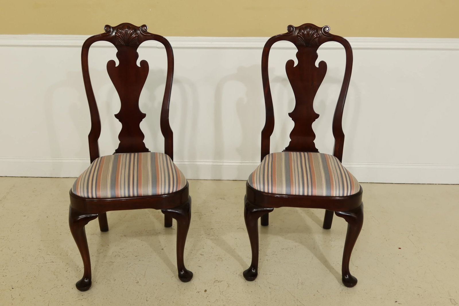 Set of 8 Stickley Mahogany Philadelphia Queen Anne Style Dining Room Chairs - 7